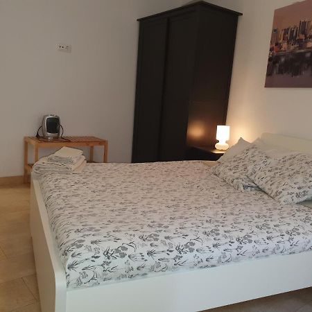 Apartamentos Naranja Y Limon Valencia Exteriör bild